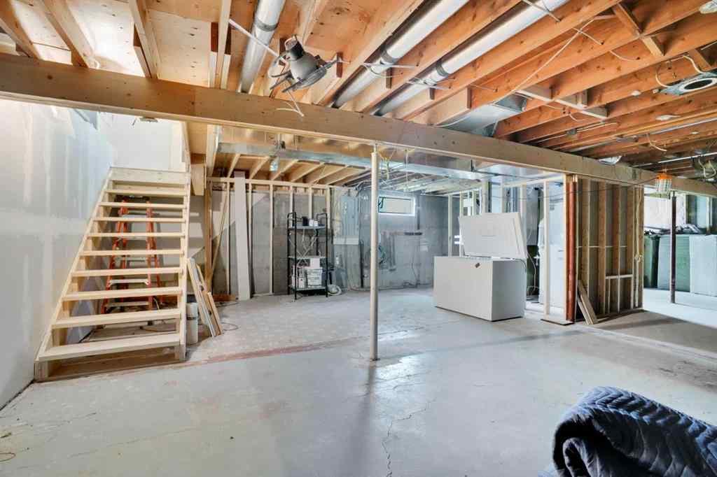 MLS® A2255022 - 424 Lynnover Way SE in Ogden Calgary, Residential