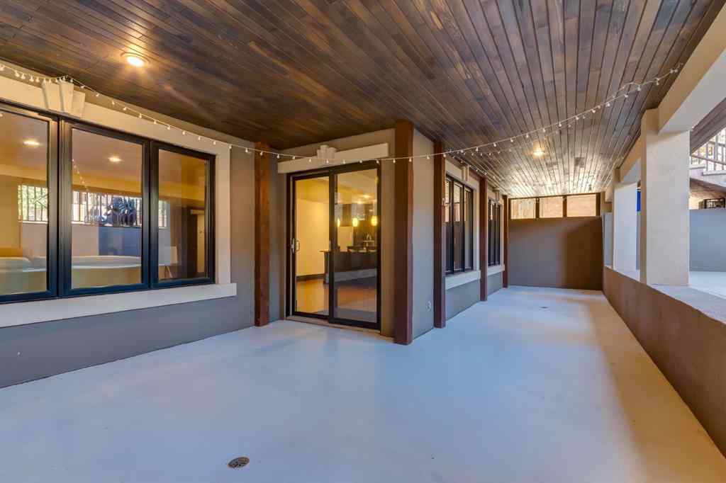 MLS® A2255024 - 1840 Westmount Boulevard NW in Hillhurst Calgary, Residential