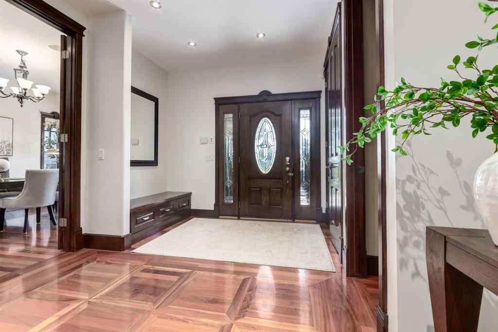 MLS® A2255024 - 1840 Westmount Boulevard NW in Hillhurst Calgary, Residential