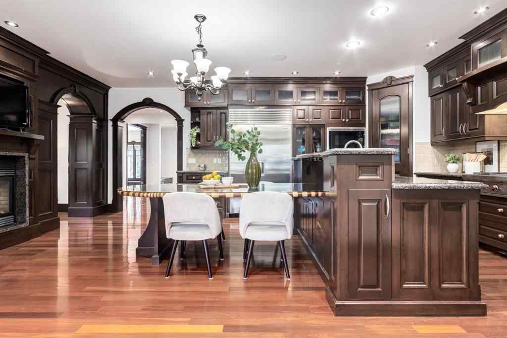 MLS® A2255024 - 1840 Westmount Boulevard NW in Hillhurst Calgary, Residential