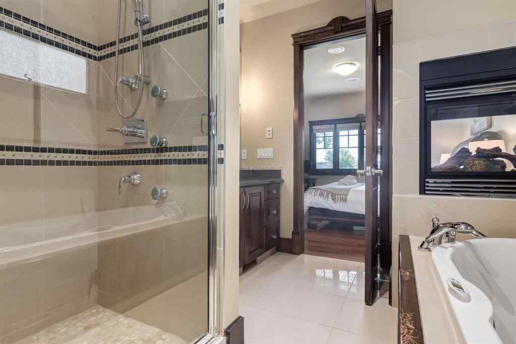 MLS® A2255024 - 1840 Westmount Boulevard NW in Hillhurst Calgary, Residential
