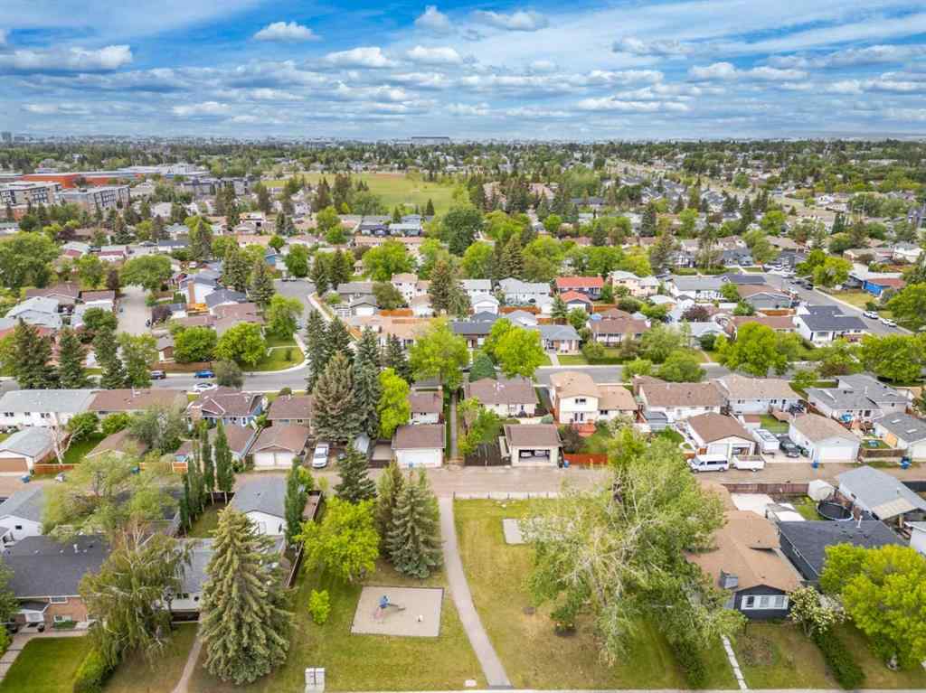MLS® A2255027 - 5412 Rundlehorn Drive NE in Pineridge Calgary, Residential