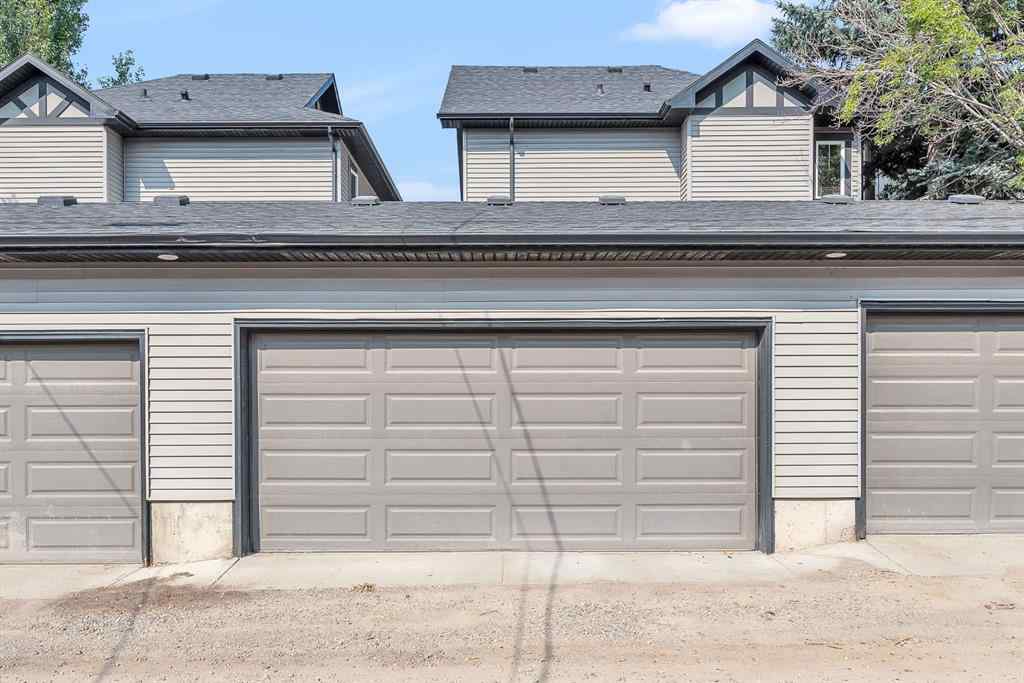 MLS® A2255028 - Unit #1 311 15 Avenue NE in Crescent Heights Calgary, Residential