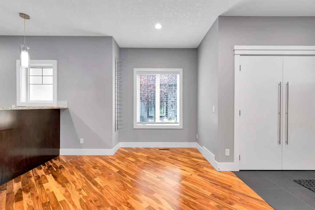 MLS® A2255028 - Unit #1 311 15 Avenue NE in Crescent Heights Calgary, Residential