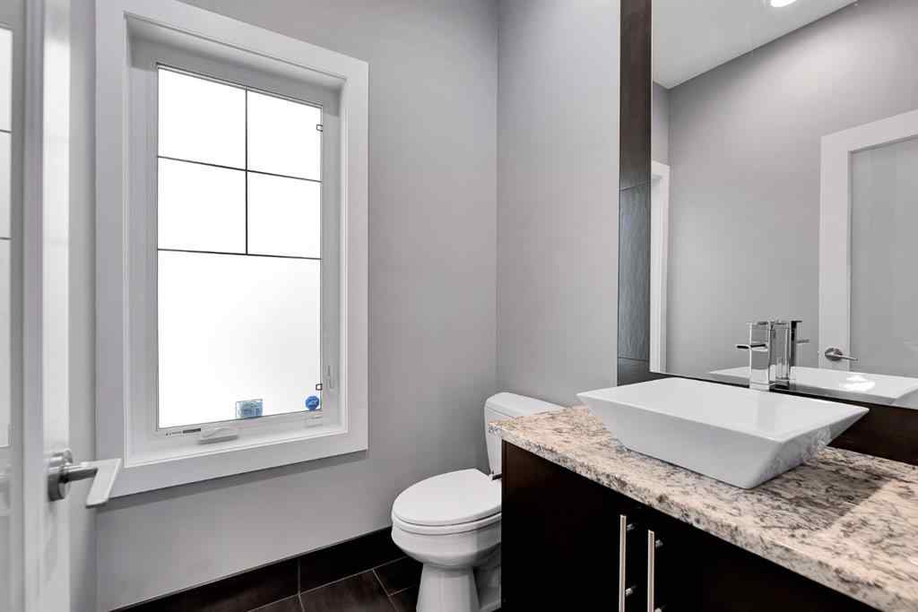 MLS® A2255028 - Unit #1 311 15 Avenue NE in Crescent Heights Calgary, Residential