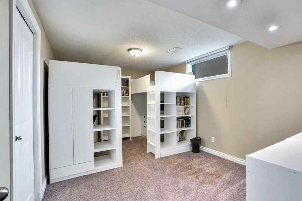 MLS® A2255033 - 1447 Northmount Drive NW in Brentwood Calgary, Residential