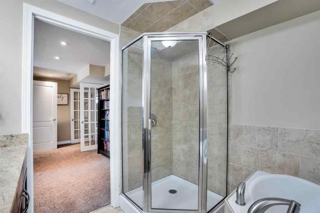 MLS® A2255033 - 1447 Northmount Drive NW in Brentwood Calgary, Residential