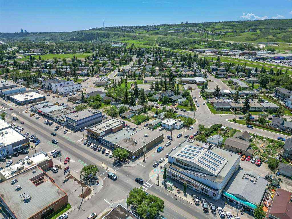 MLS® A2255036 - 7815 36 Avenue NW in Bowness Calgary, Residential