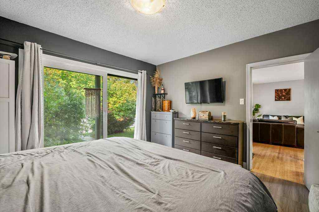 MLS® A2255036 - 7815 36 Avenue NW in Bowness Calgary, Residential