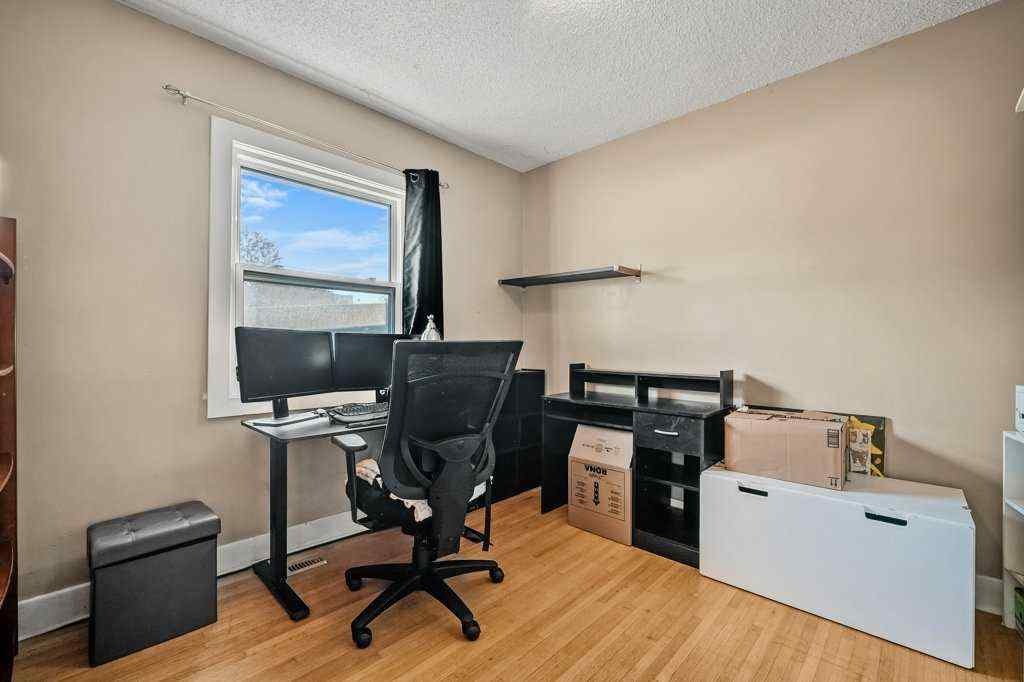 MLS® A2255036 - 7815 36 Avenue NW in Bowness Calgary, Residential
