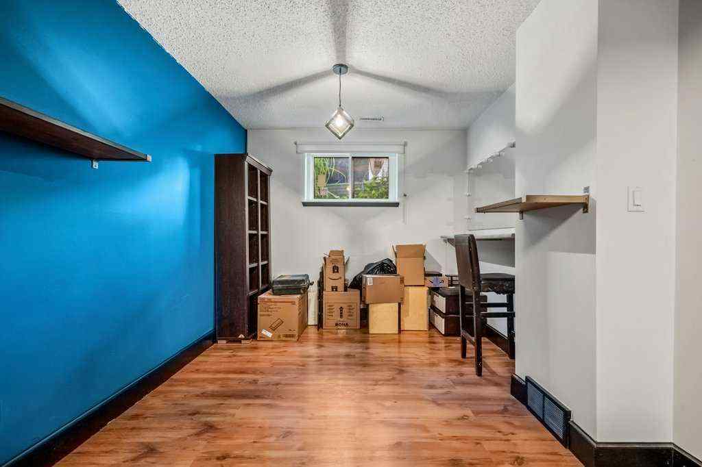 MLS® A2255036 - 7815 36 Avenue NW in Bowness Calgary, Residential