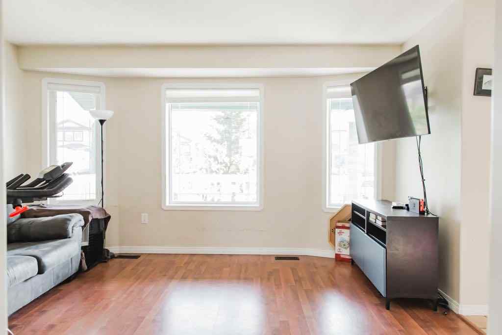 MLS® A2255044 - 9818 90A Street  in Cobblestone Grande Prairie, Residential
