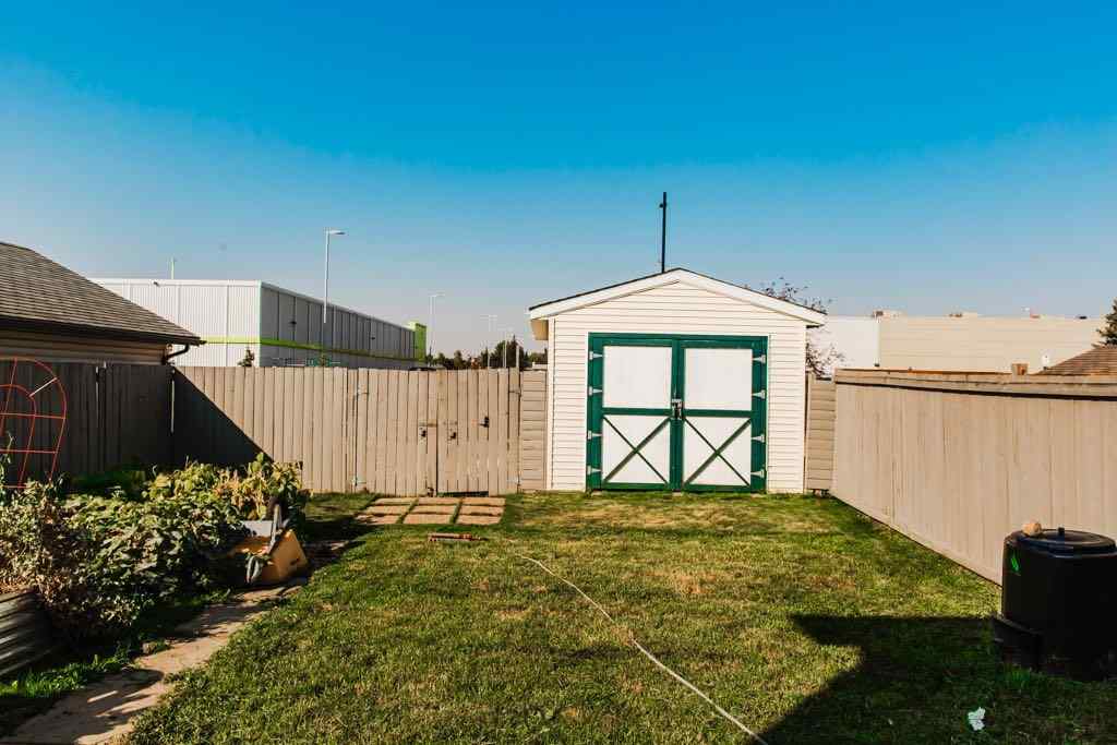 MLS® A2255044 - 9818 90A Street  in Cobblestone Grande Prairie, Residential
