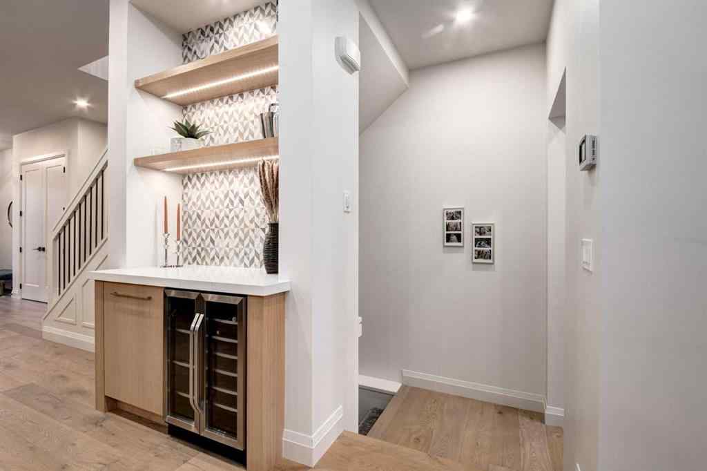 MLS® A2255049 - 1837 32 Avenue SW in South Calgary Calgary, Residential