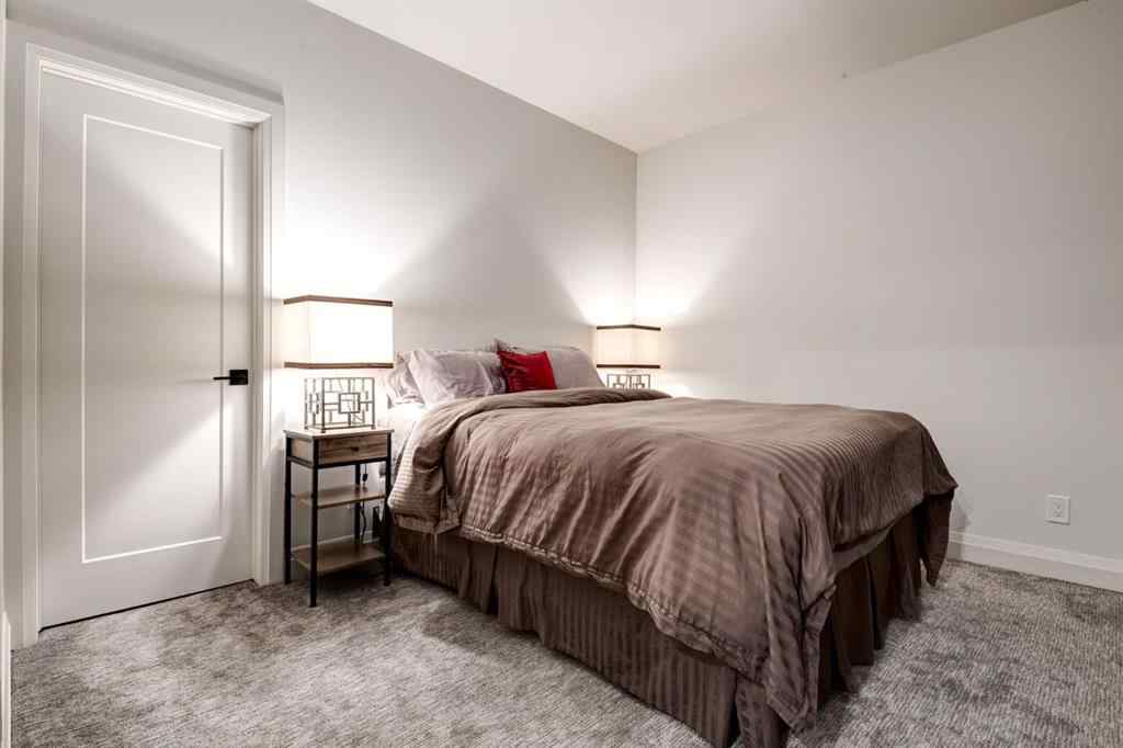 MLS® A2255049 - 1837 32 Avenue SW in South Calgary Calgary, Residential