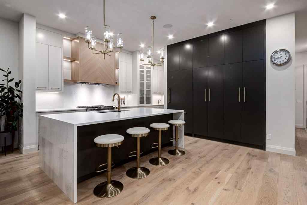 MLS® A2255049 - 1837 32 Avenue SW in South Calgary Calgary, Residential