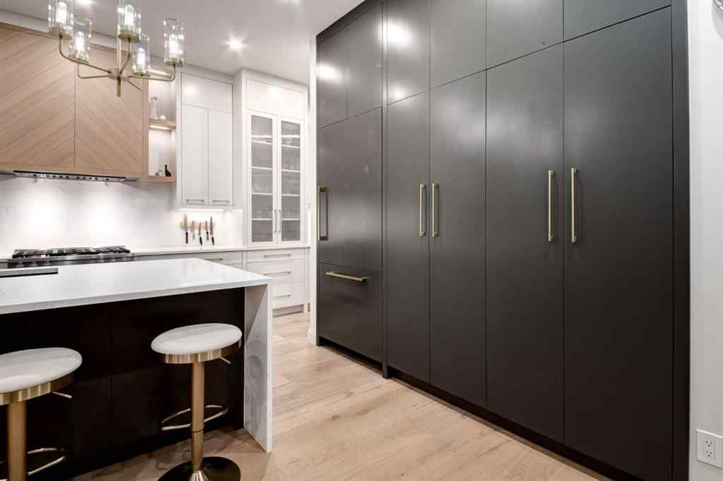 MLS® A2255049 - 1837 32 Avenue SW in South Calgary Calgary, Residential