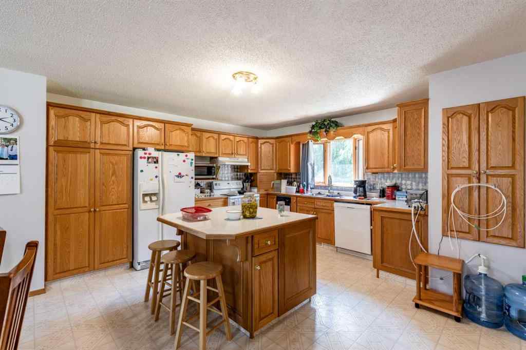 MLS® A2255052 - 10316 Range Road 75   in NONE Rural Cypress County, Residential