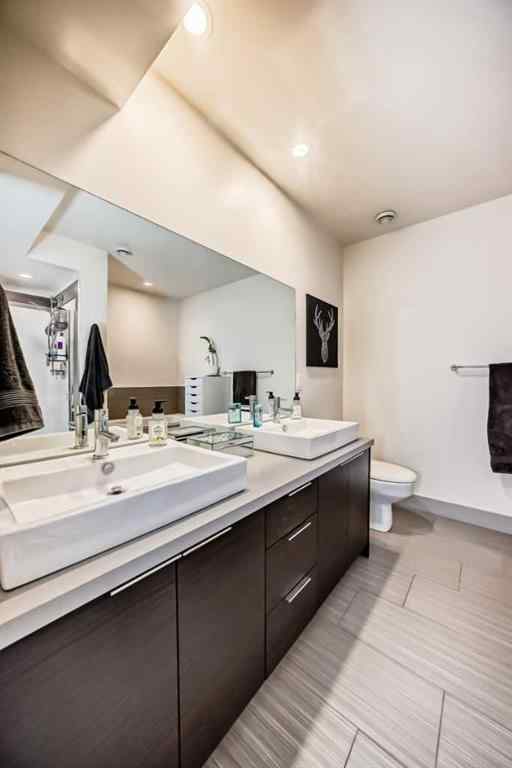 MLS® A2255056 - Unit #204 1707 27 Avenue SW in South Calgary Calgary, Residential