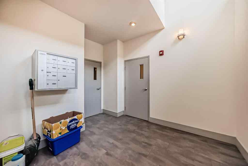 MLS® A2255056 - Unit #204 1707 27 Avenue SW in South Calgary Calgary, Residential