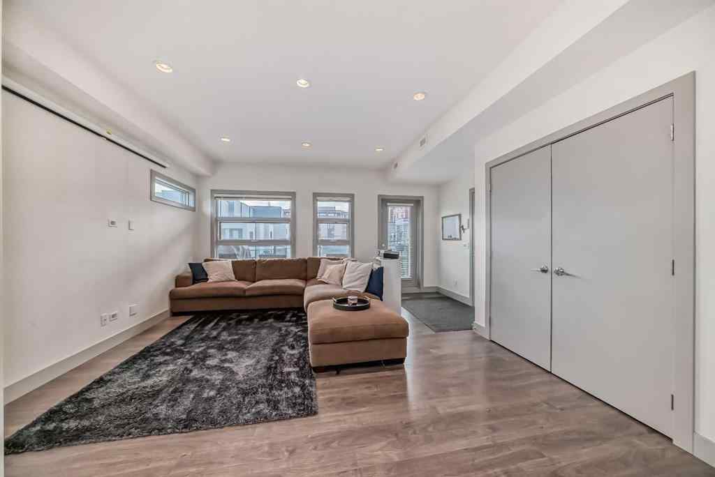 MLS® A2255056 - Unit #204 1707 27 Avenue SW in South Calgary Calgary, Residential