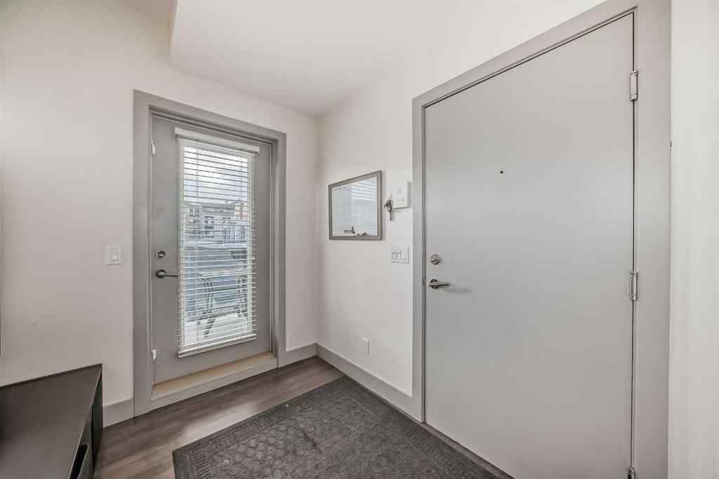 MLS® A2255056 - Unit #204 1707 27 Avenue SW in South Calgary Calgary, Residential
