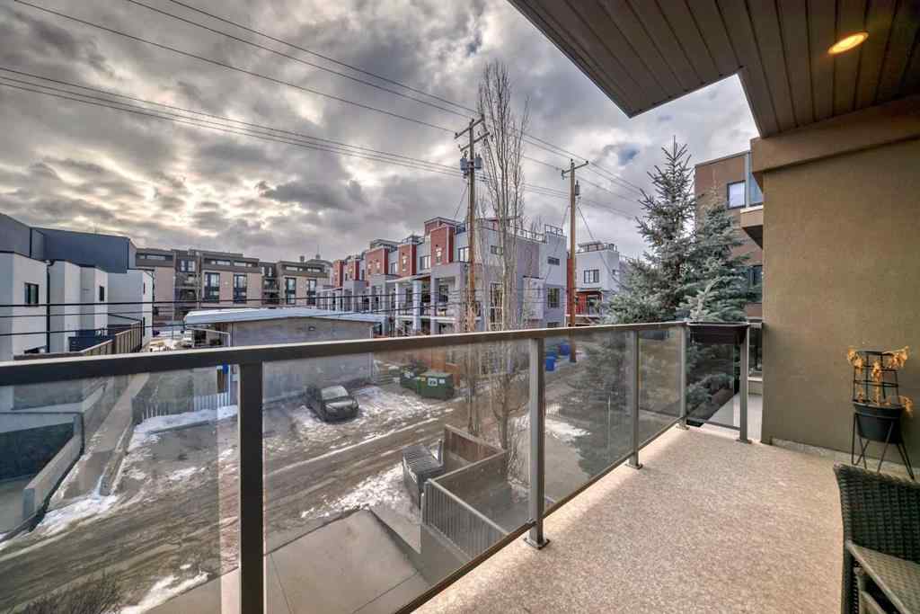 MLS® A2255056 - Unit #204 1707 27 Avenue SW in South Calgary Calgary, Residential