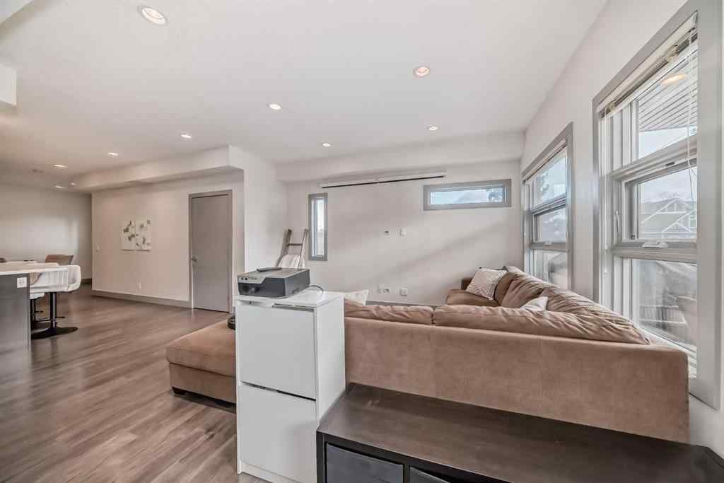MLS® A2255056 - Unit #204 1707 27 Avenue SW in South Calgary Calgary, Residential