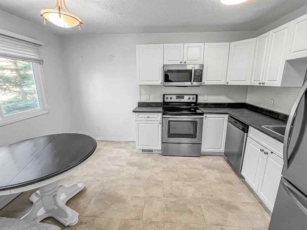 MLS® A2255057 - 7853 Cedarwood Park  in South Patterson Place Grande Prairie, Residential
