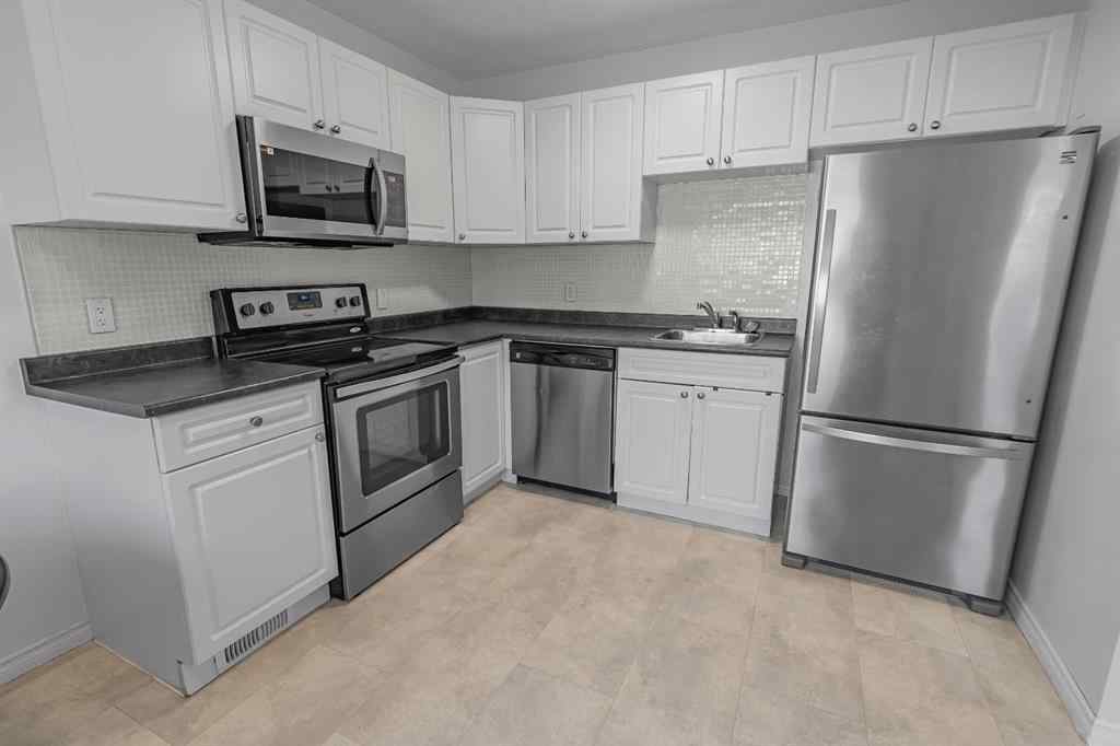 MLS® A2255057 - 7853 Cedarwood Park  in South Patterson Place Grande Prairie, Residential
