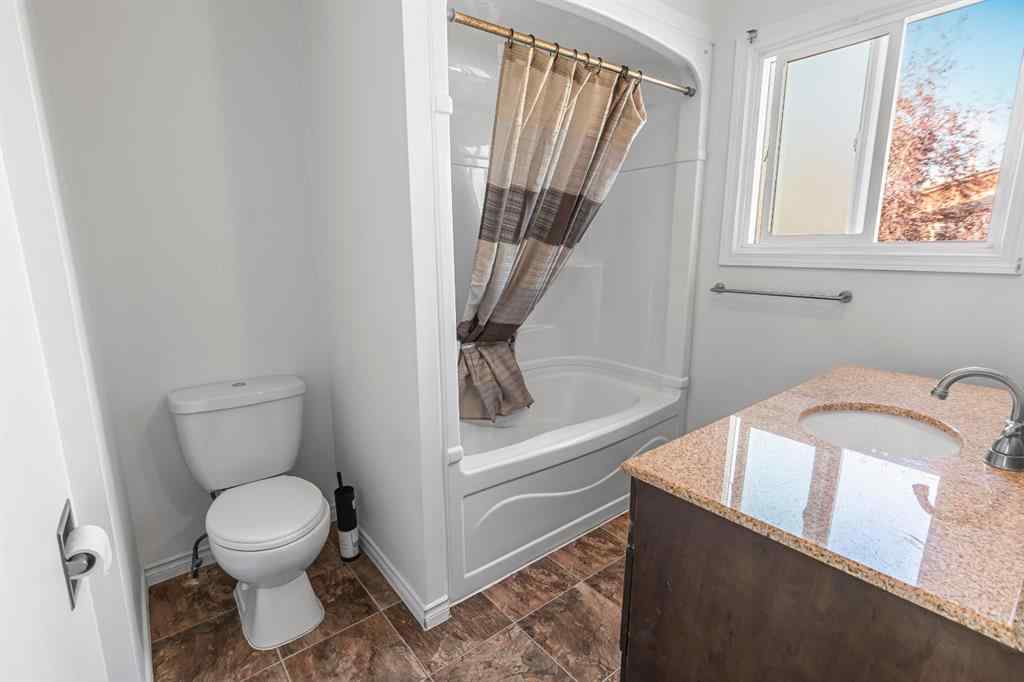 MLS® A2255057 - 7853 Cedarwood Park  in South Patterson Place Grande Prairie, Residential