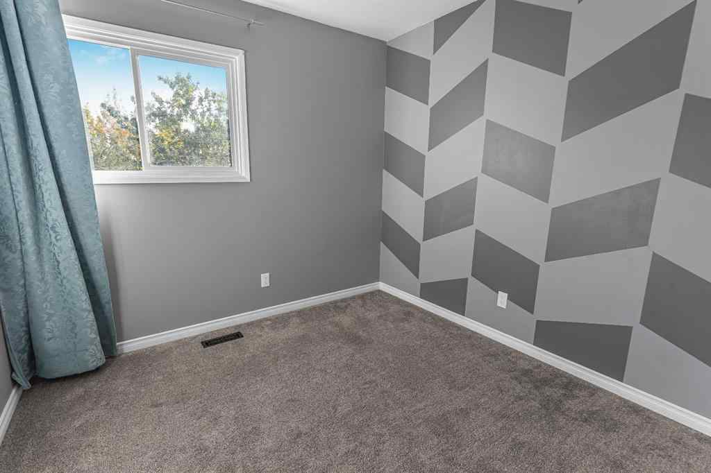 MLS® A2255057 - 7853 Cedarwood Park  in South Patterson Place Grande Prairie, Residential