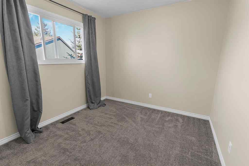 MLS® A2255057 - 7853 Cedarwood Park  in South Patterson Place Grande Prairie, Residential