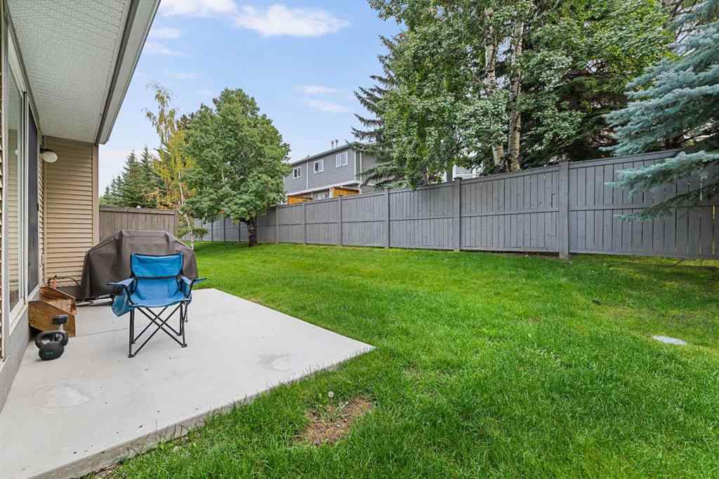 MLS® A2255067 - 27 Cedarwood Lane SW in Cedarbrae Calgary, Residential