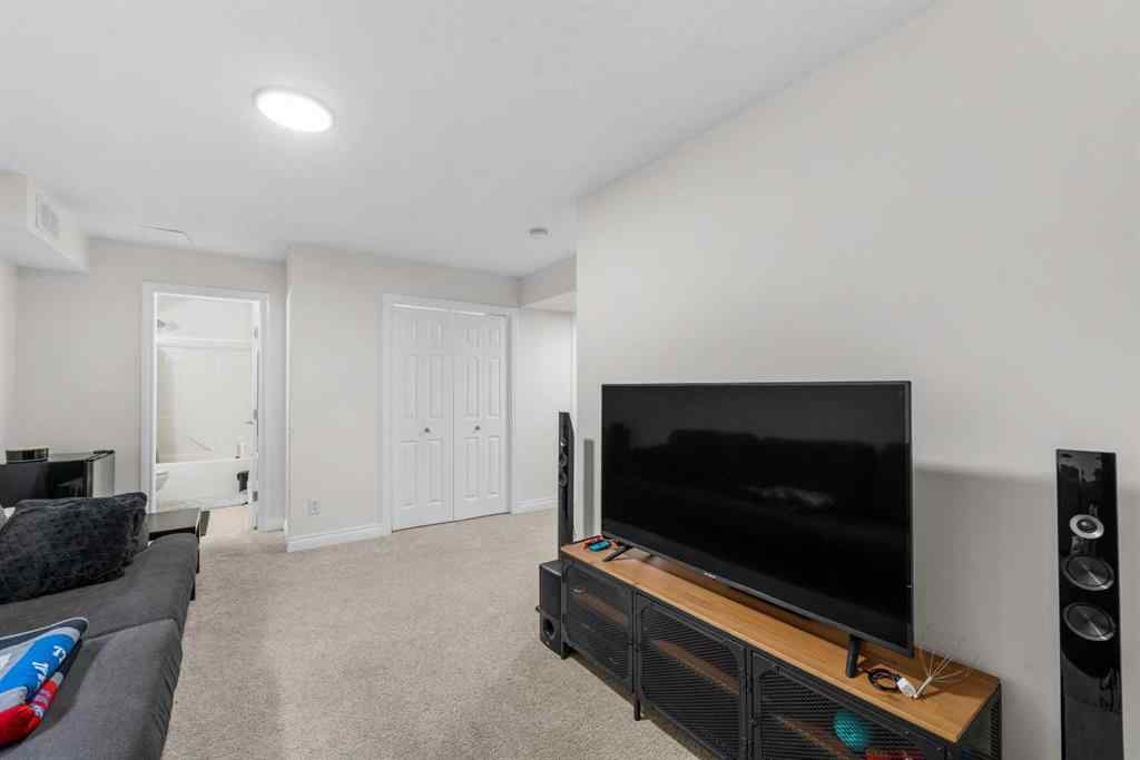 MLS® A2255067 - 27 Cedarwood Lane SW in Cedarbrae Calgary, Residential