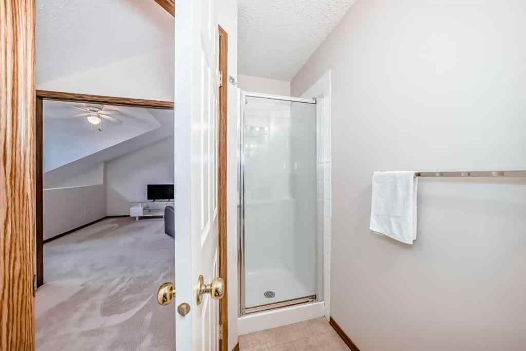MLS® A2255068 - 162 Somervale Point SW in Somerset Calgary, Residential