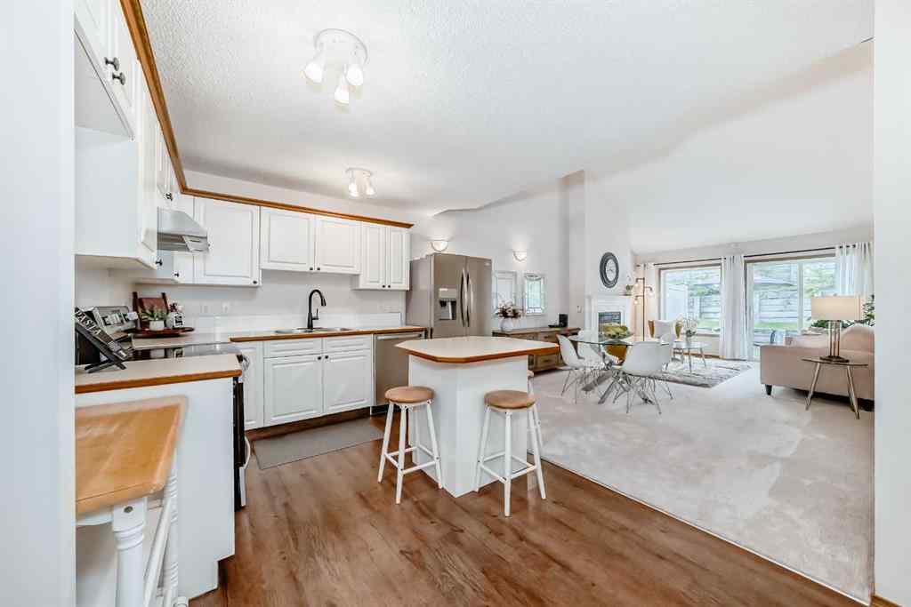 MLS® A2255068 - 162 Somervale Point SW in Somerset Calgary, Residential