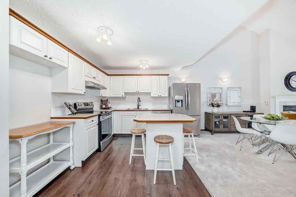 MLS® A2255068 - 162 Somervale Point SW in Somerset Calgary, Residential