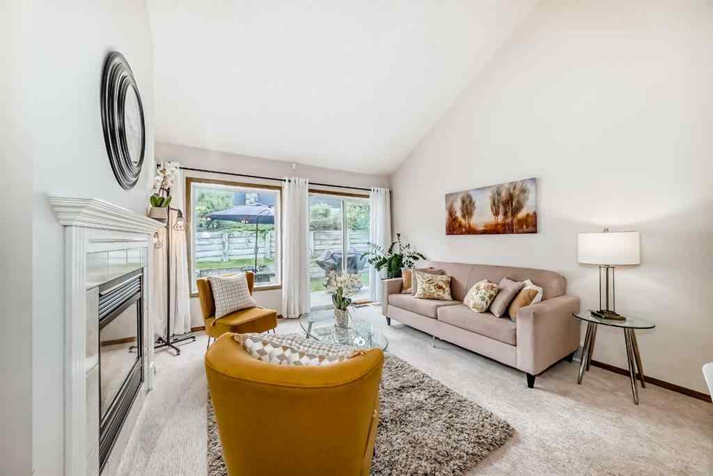 MLS® A2255068 - 162 Somervale Point SW in Somerset Calgary, Residential