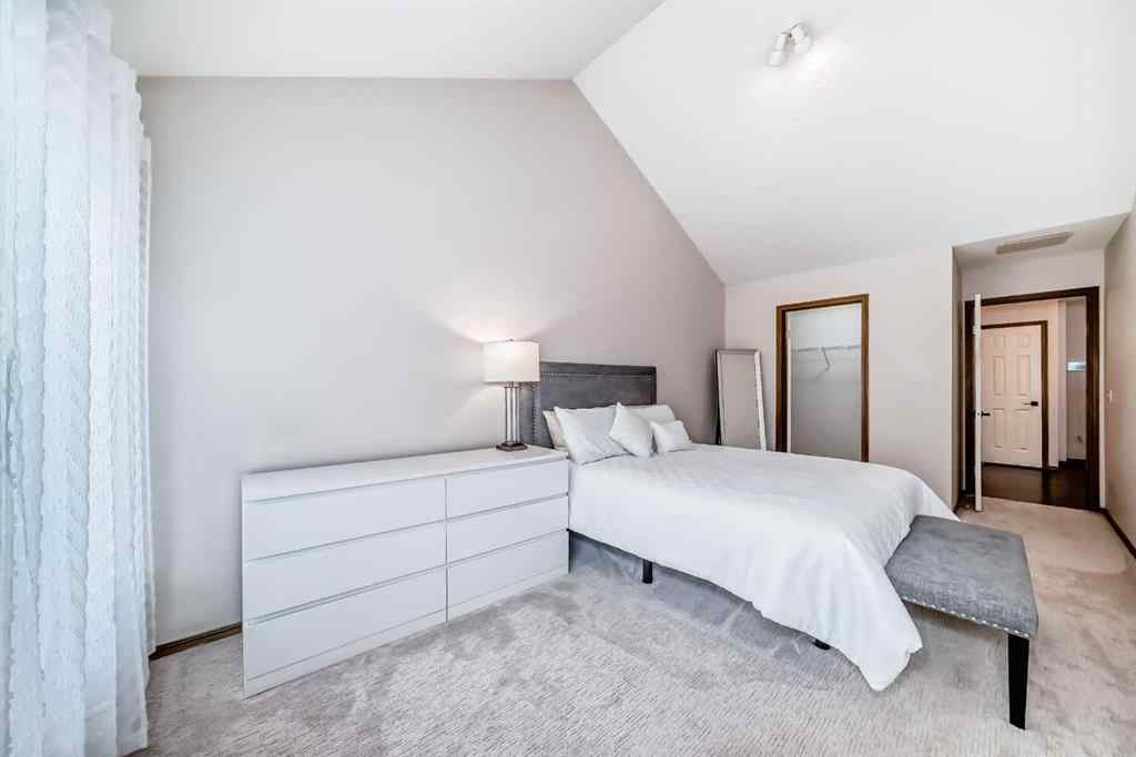 MLS® A2255068 - 162 Somervale Point SW in Somerset Calgary, Residential