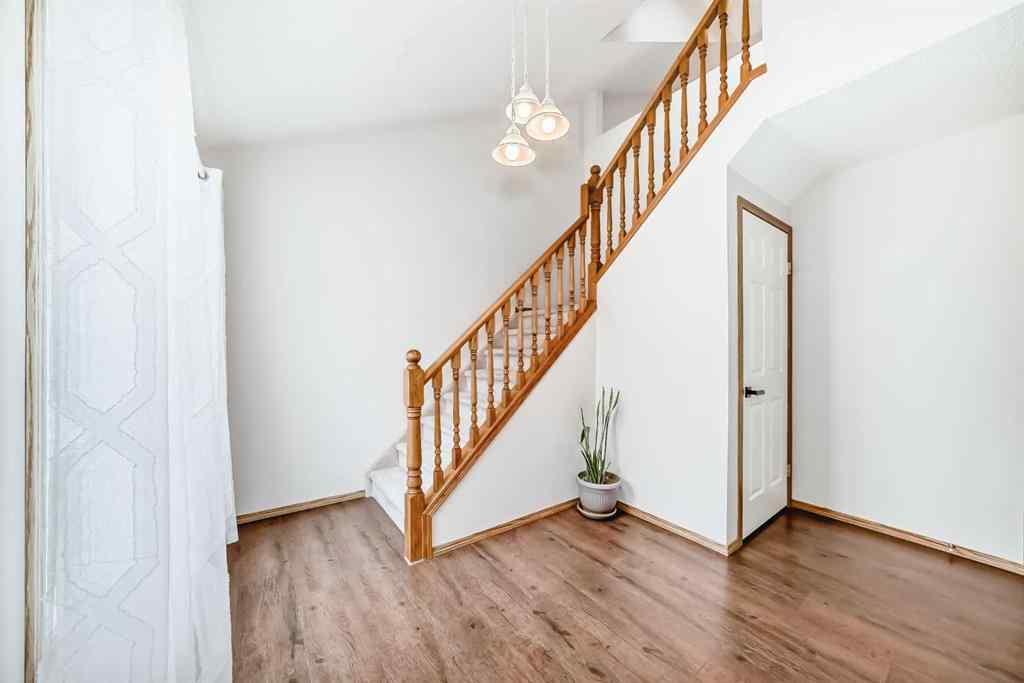 MLS® A2255068 - 162 Somervale Point SW in Somerset Calgary, Residential