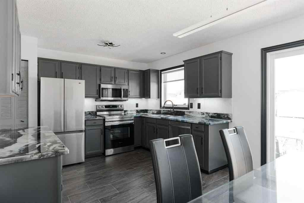 MLS® A2255076 - 146 Mcconachie Crescent  in Dickinsfield Fort McMurray, Residential