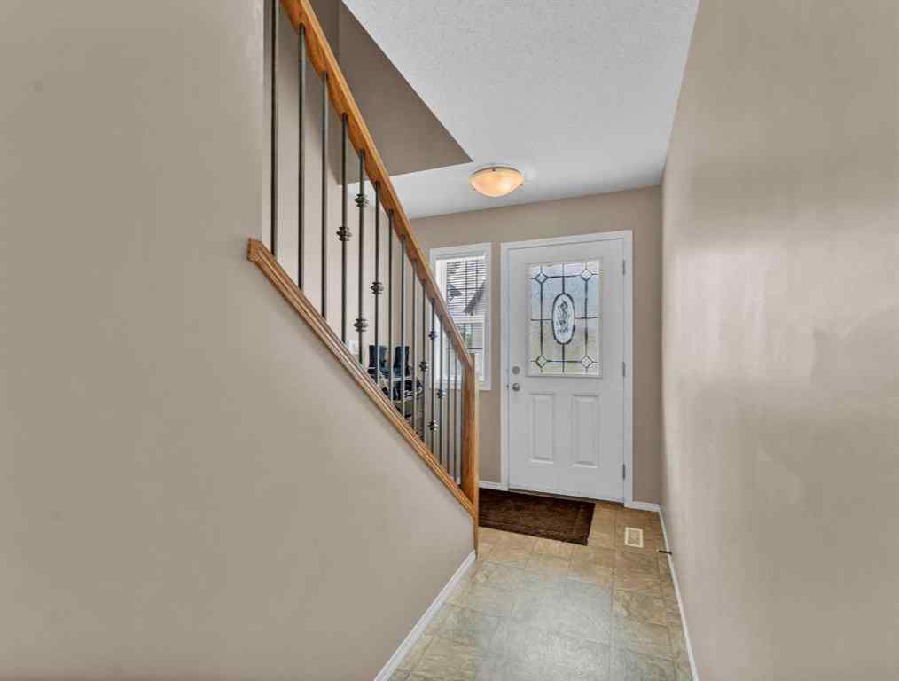 MLS® A2255079 - 46 Saamis Meadows Lane SW in SW Southridge Medicine Hat, Residential