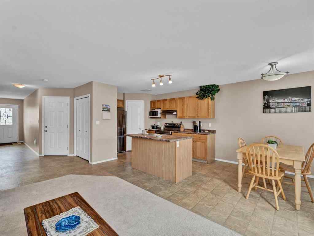 MLS® A2255079 - 46 Saamis Meadows Lane SW in SW Southridge Medicine Hat, Residential