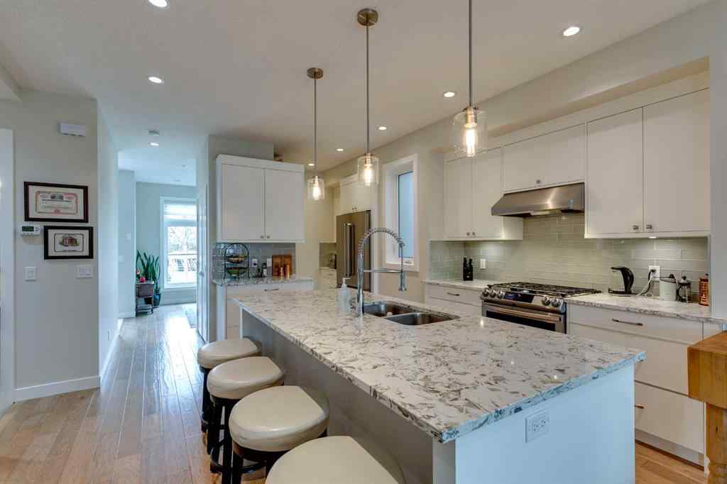 MLS® A2255081 - 2018B 26A Street SW in Killarney/Glengarry Calgary, Residential