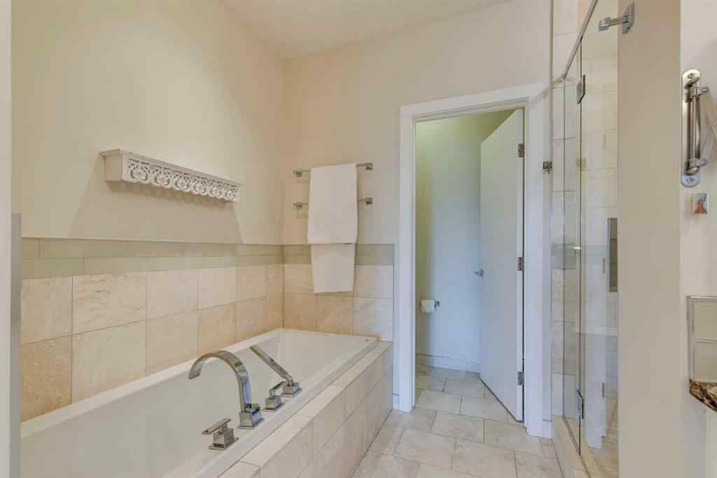 MLS® A2255081 - 2018B 26A Street SW in Killarney/Glengarry Calgary, Residential