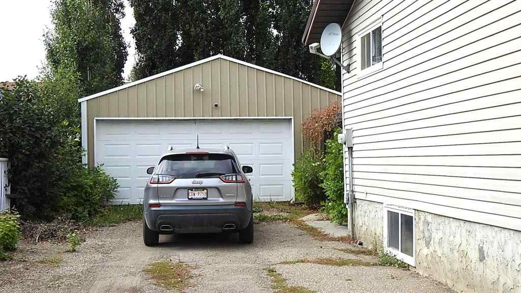 MLS® A2255083 - 215 Willow Road  in NONE Vulcan, Residential