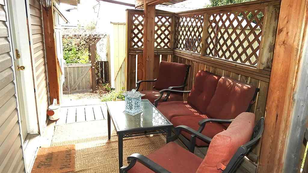 MLS® A2255083 - 215 Willow Road  in NONE Vulcan, Residential