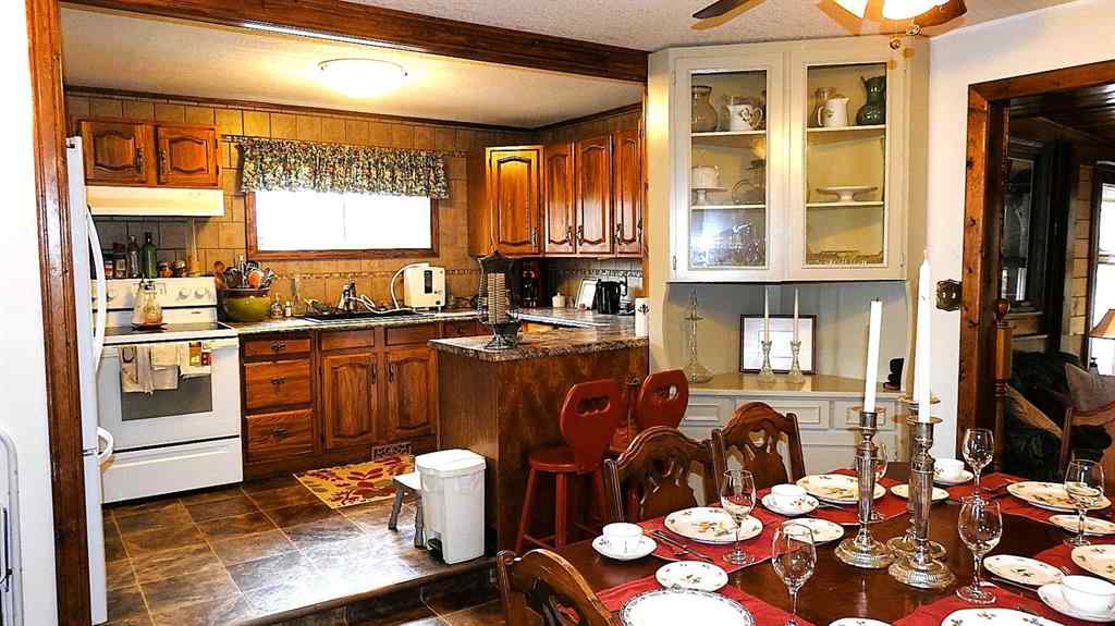 MLS® A2255083 - 215 Willow Road  in NONE Vulcan, Residential