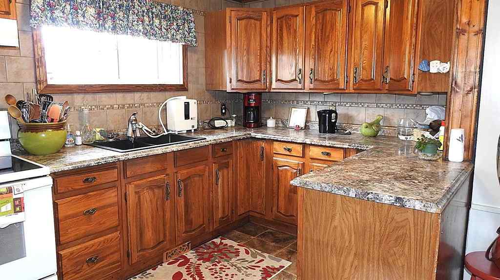 MLS® A2255083 - 215 Willow Road  in NONE Vulcan, Residential